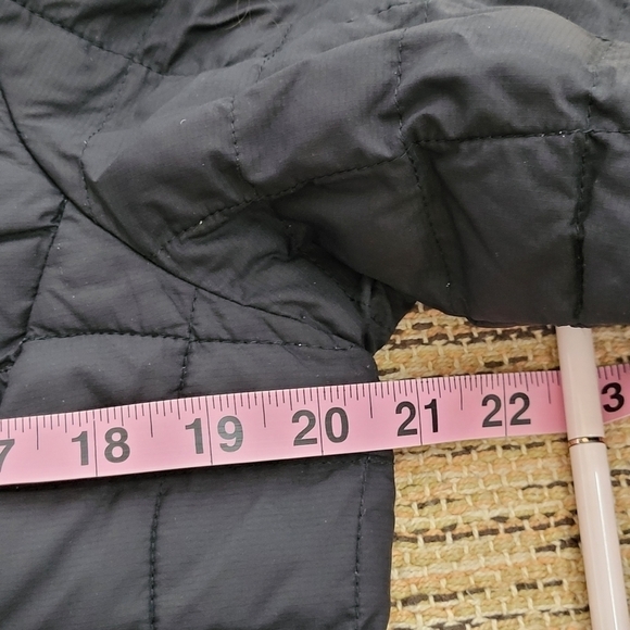The North Face Thermoball Light Puffer Jacket - Picture 2 of 16